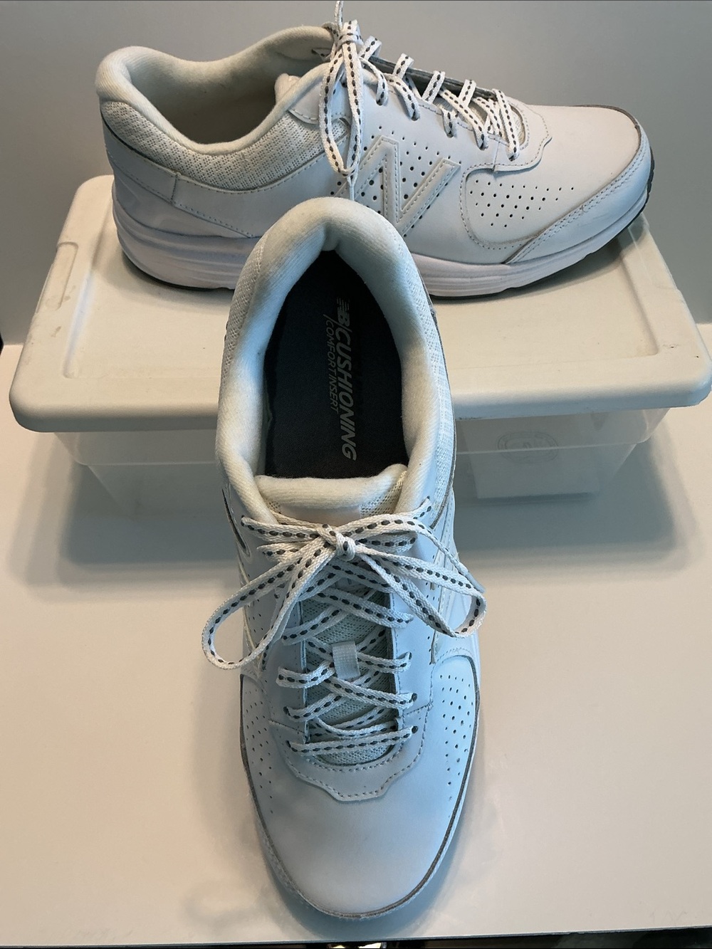 New Balance 411 Women’s Sneakers Sz 10 NWOT